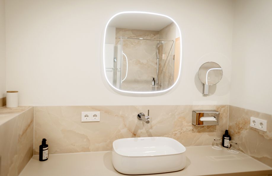 Badezimmer im Zimmer Lys